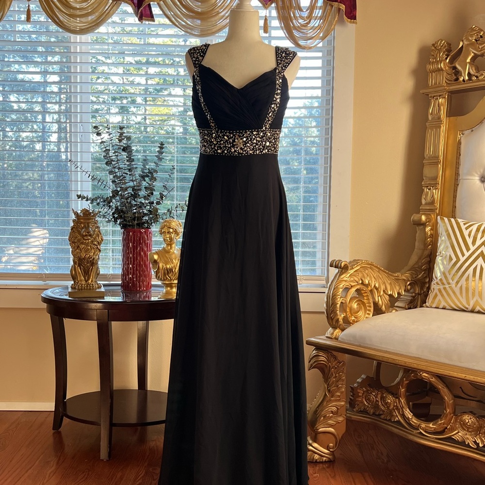 Elegant Black Evening Gown